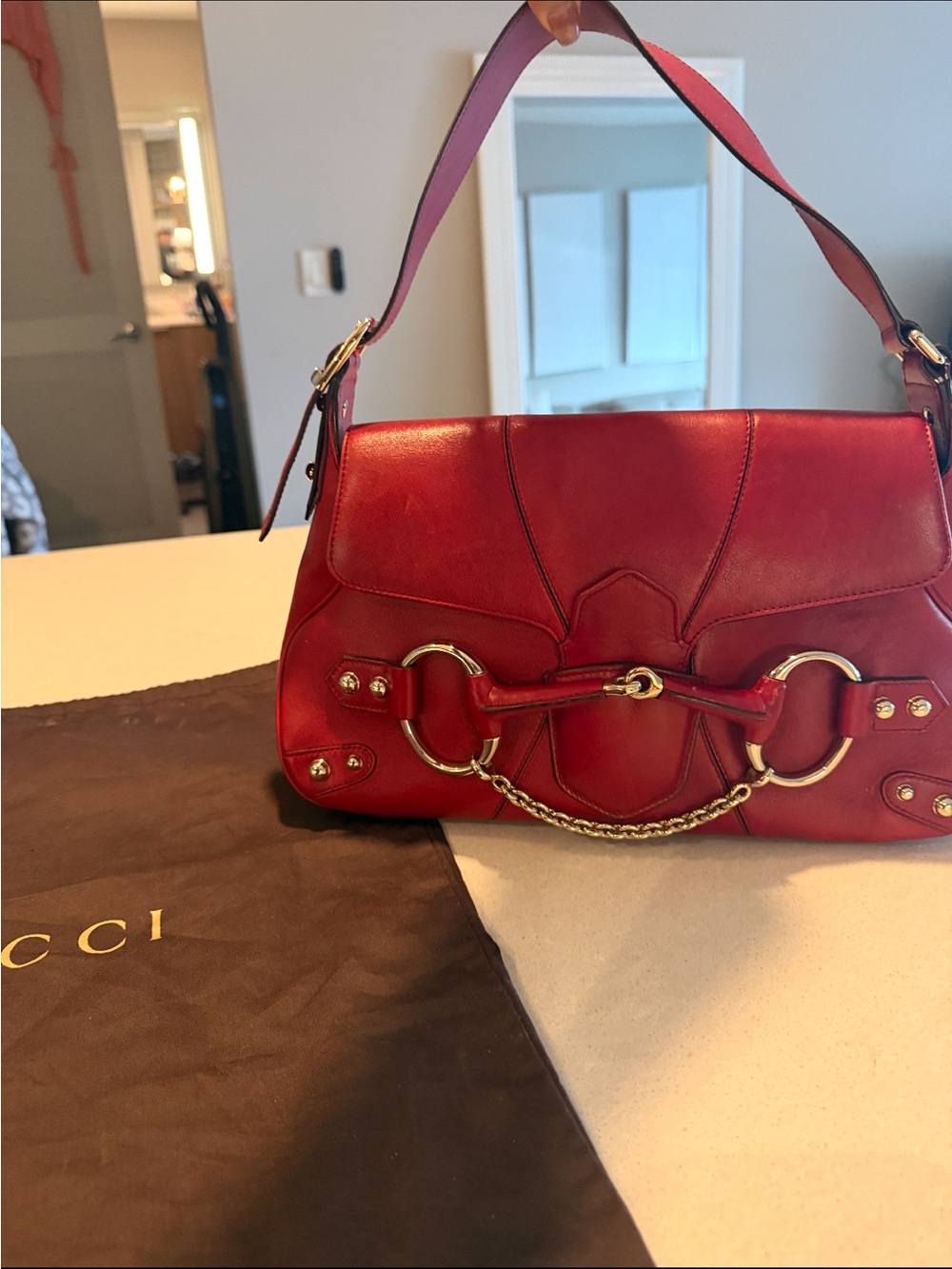 Gucci Horse Bit Leather Shoulder bag.